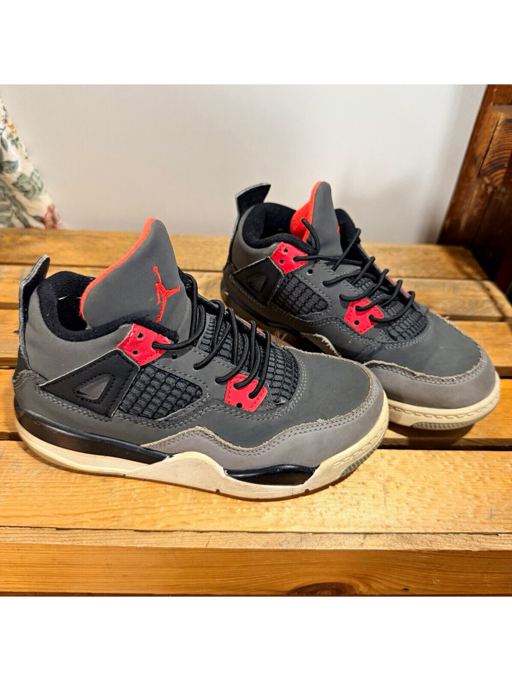 Air Jordan 4 Retro Kids 12C Gray Black Red Sneakers BQ7669-061